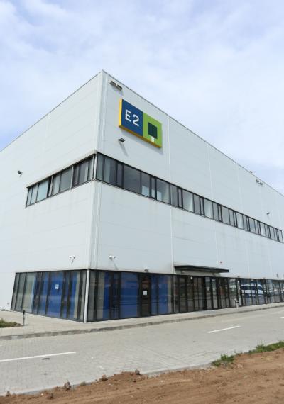 cladire depozit RARA Logistic Bucuresti CTP1 corp E2 vedere in perspectiva din colt lateral