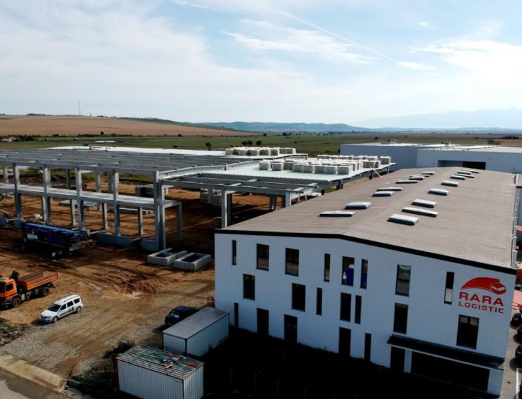 santier contructie depozit RARA Logistic Sibiu Sura Mica vedere din aer dreapta